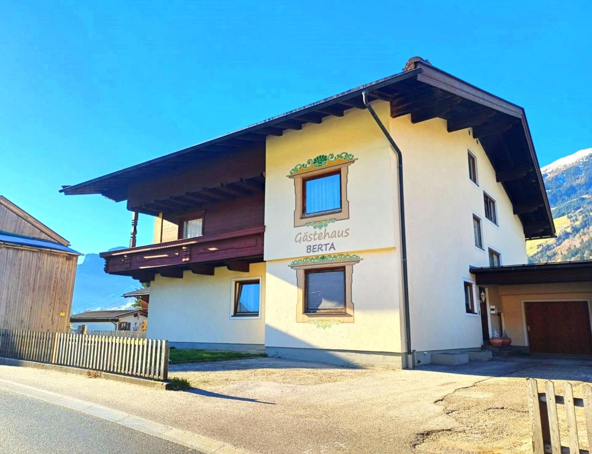 Gaestehaus Berta Zell am Ziller Exteriör bild