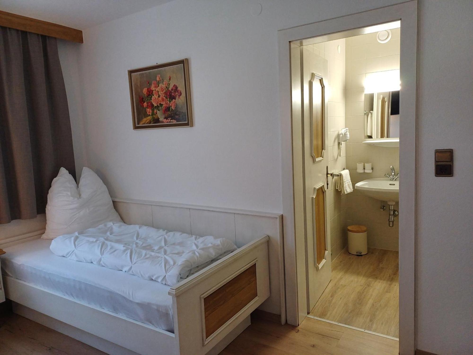 Gaestehaus Berta Zell am Ziller Rum bild