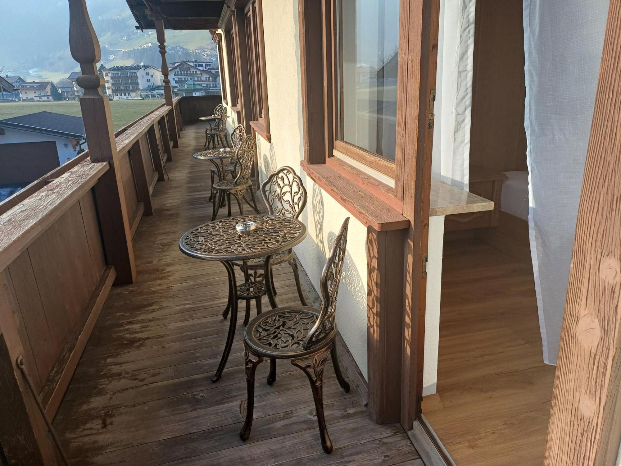 Gaestehaus Berta Zell am Ziller Rum bild